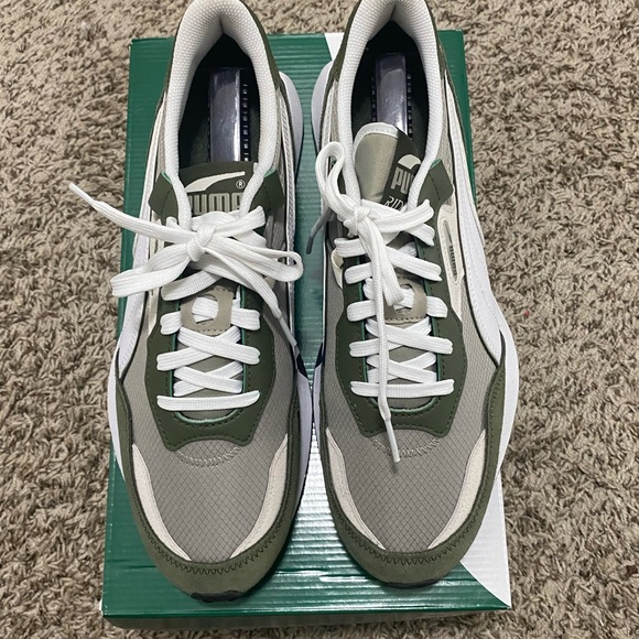 Men’s Pumas - Picture 4 of 5